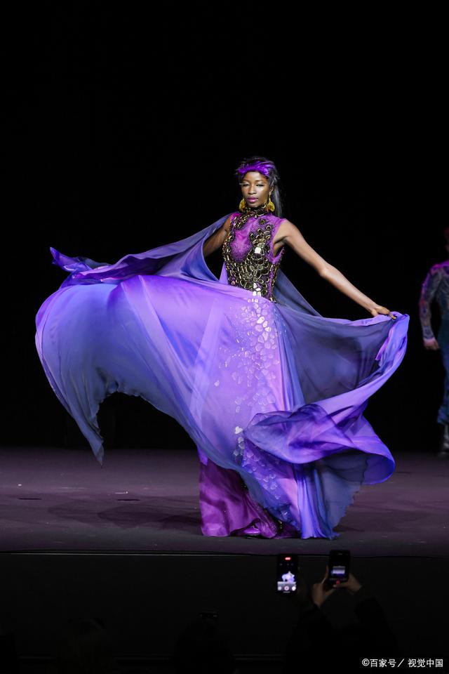 “驾驭风云:飘移舞蹈中的速度艺术”的简单介绍 “驾驭风云:飘移舞蹈中的速度艺术”的简单介绍