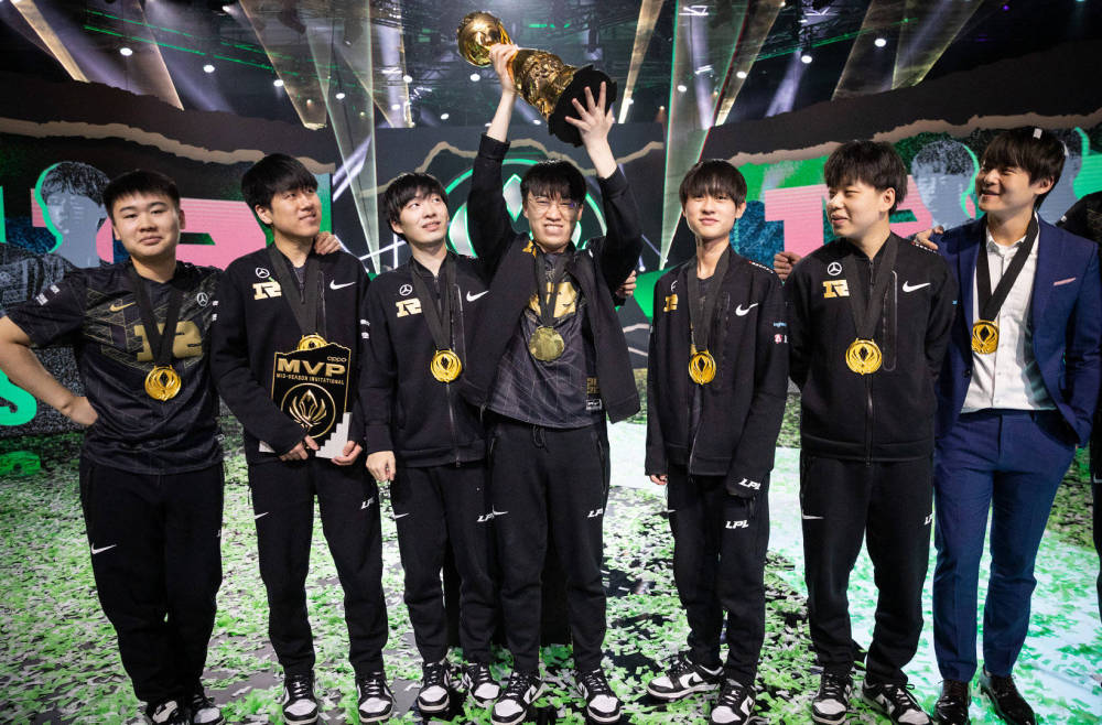 英雄联盟青春杯决赛现场火爆,年轻战队崭露头角的简单介绍 英雄联盟青春杯决赛现场火爆,年轻战队崭露头角的简单介绍