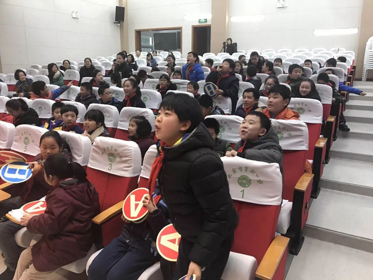 赛事亮点回顾：年度最佳战役赏析