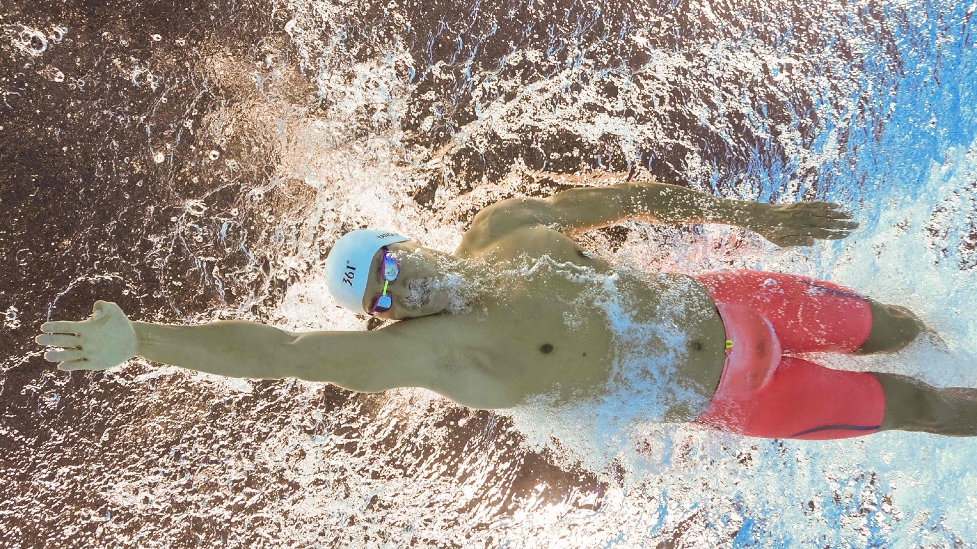 城市极速跑酷巡演,街头极限运动亮相城市舞台,街道极限跑酷