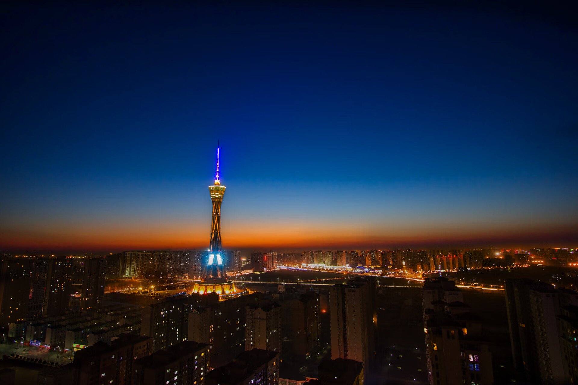 库里:一场场“远投”让全联盟为之侧目!,库里运球投篮集锦