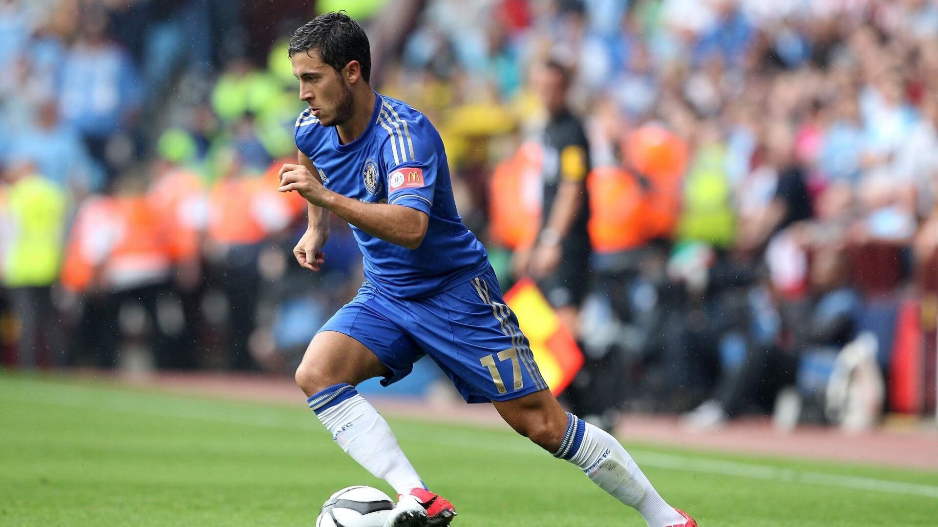 雄狮内线优势明显，带领球队一路高歌，雄狮科普