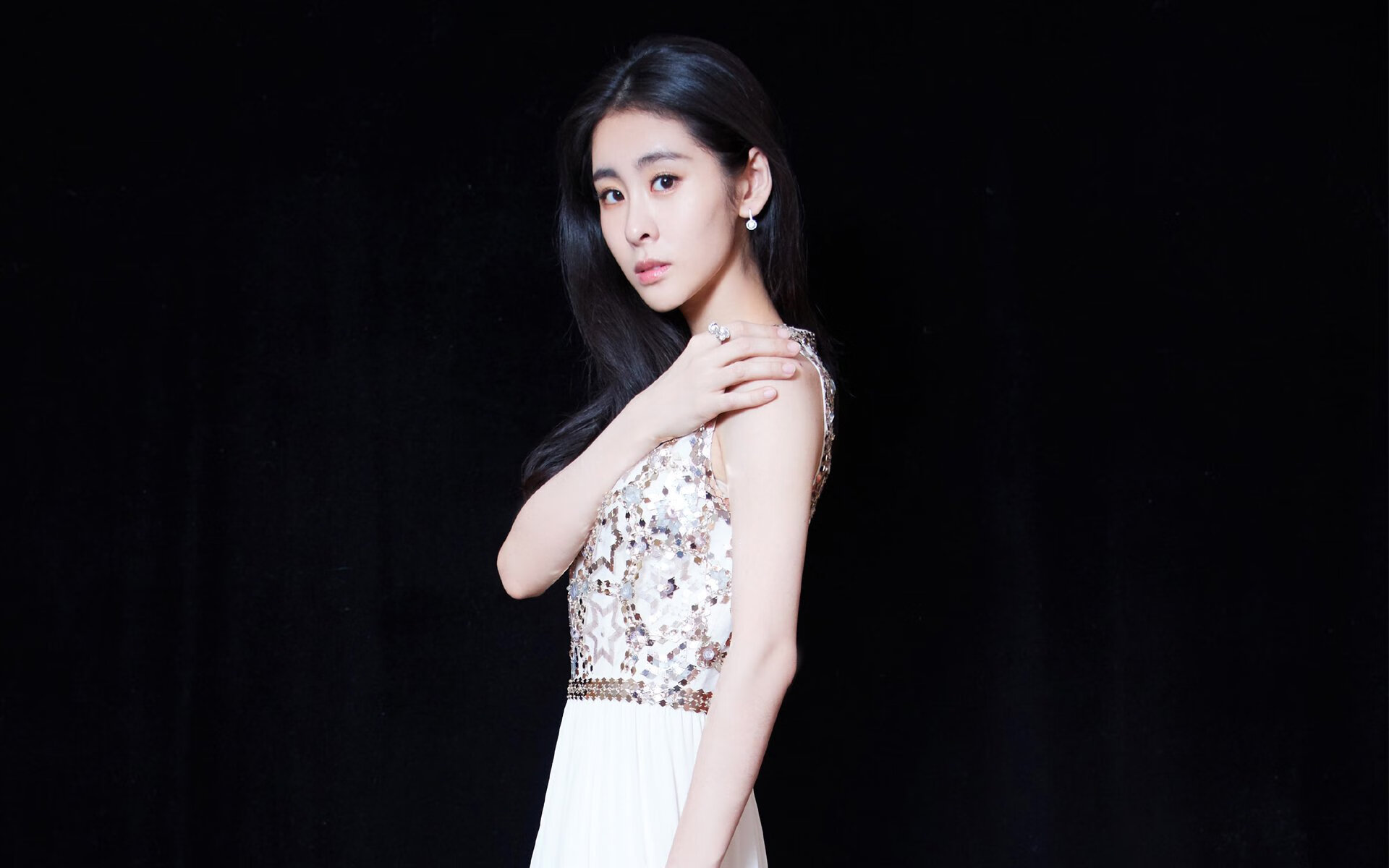 黑龙江队顽强拼搏，赢得胜利，黑龙江队顽强拼搏,赢得胜利的是谁